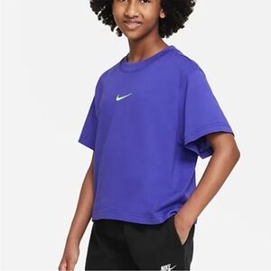 Nike Sportswear Big Kids' (Girls') T-Shirt lapis
